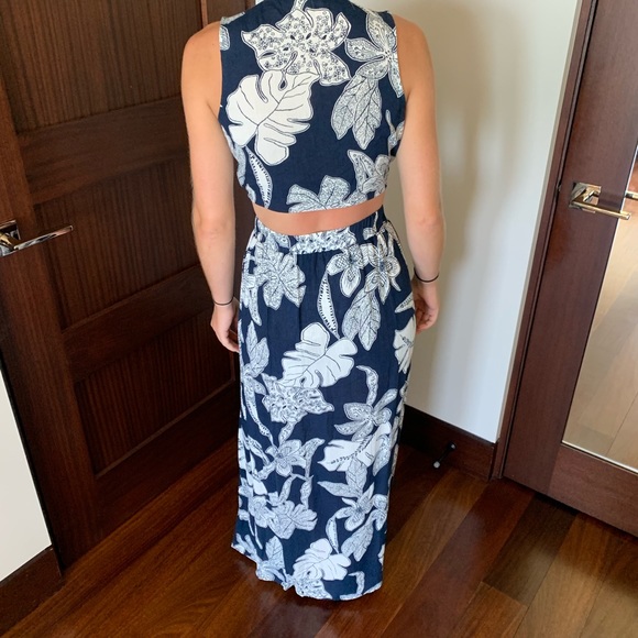 Floral Two Piece Set - Picture 2 of 7